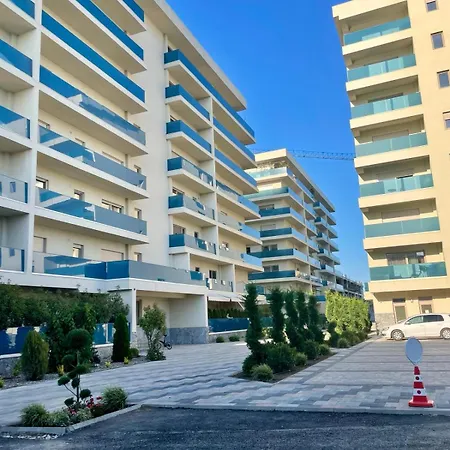 Vela Luxury Sea View - Marina Surf Apartment