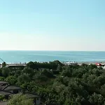 Vela Luxury Sea View - Marina Surf Apartment Navodari