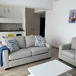 Vela Luxury Sea View - Marina Surf Apartment Navodari